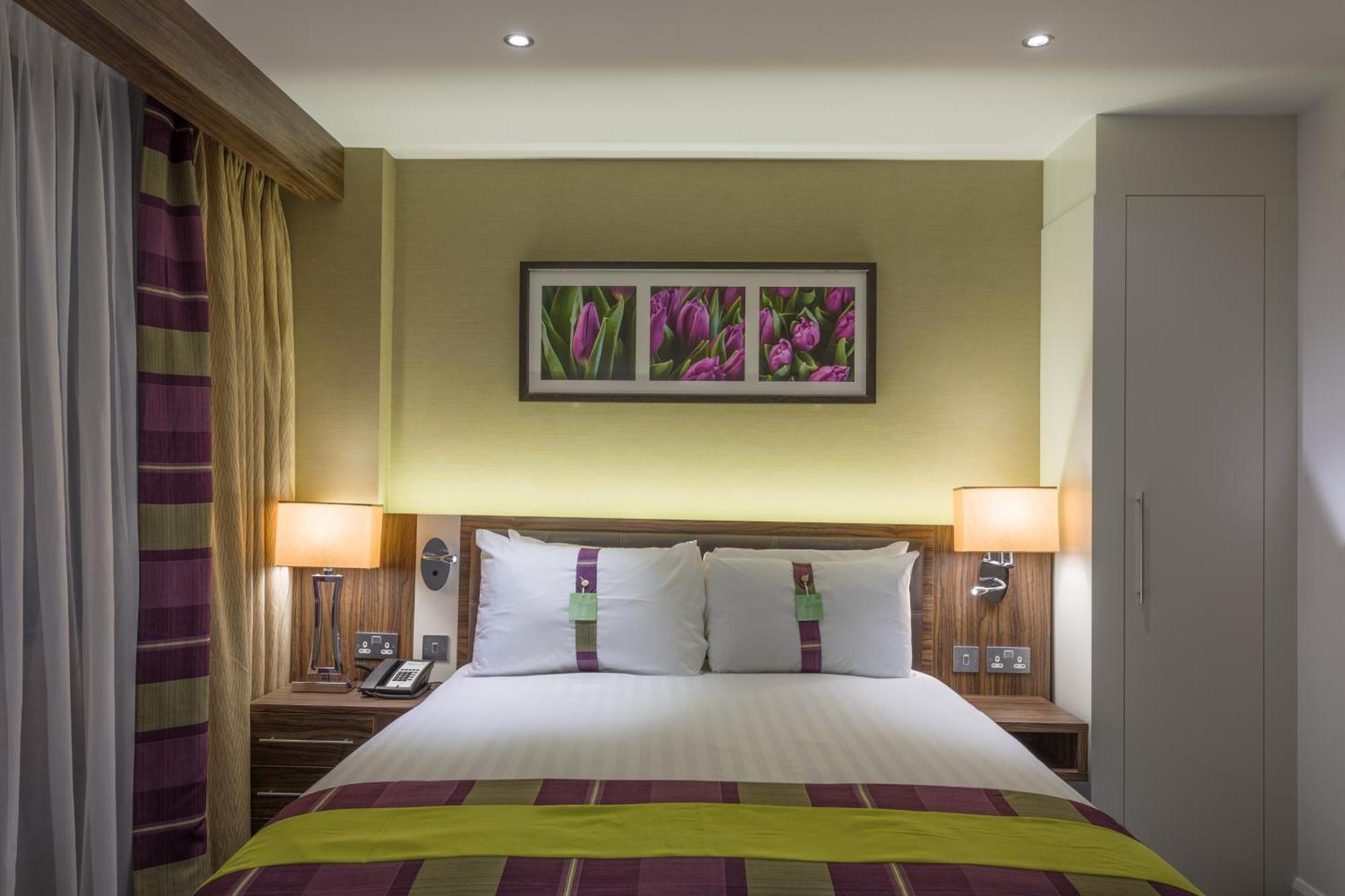 Standard Room,1274111983:JPEG